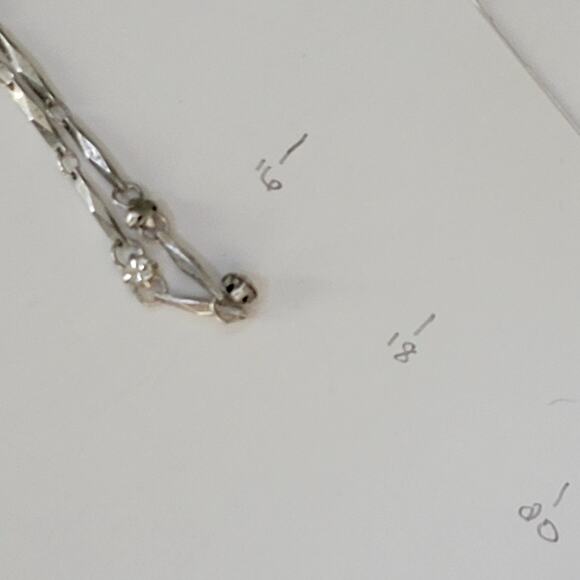 Elegant Silver Tone Necklace With Delicate Textured Links Sparkling Rhinestones - Picture 9 of 10